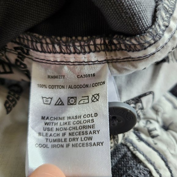 VANS Men's Black Thai Dye Cargo Shorts Size 28 - Picture 9 of 9